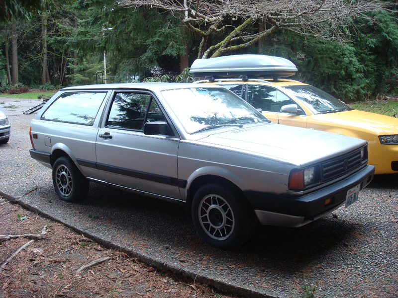 Illustration for article titled The 1987 VW Fox Wagon Is The Budget Shooting Brake Of Our Dreams